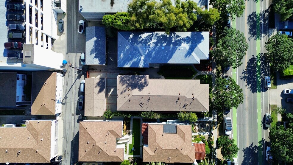 More Photos Of 1233 14th St, Santa Monica Apartments For Sale