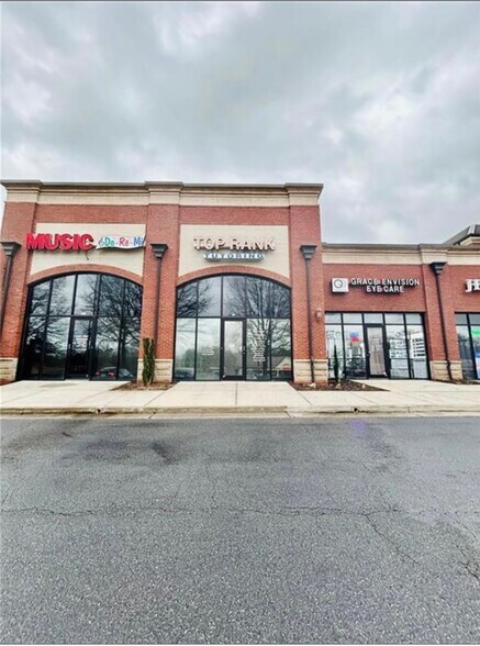 More Photos Of 10475 Medlock Bridge Rd, Johns Creek Storefront For Sale