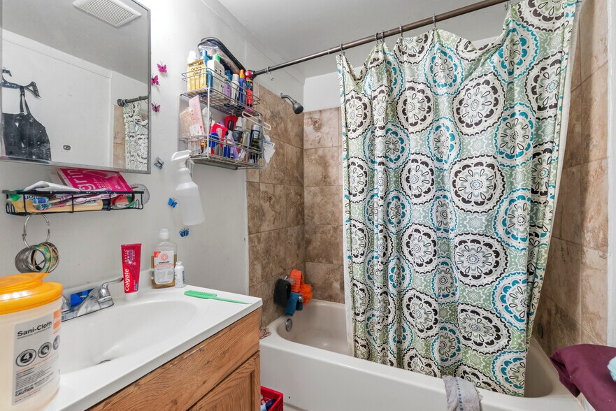 More Photos Of 873 W Lombard St, Baltimore Multifamily For Sale