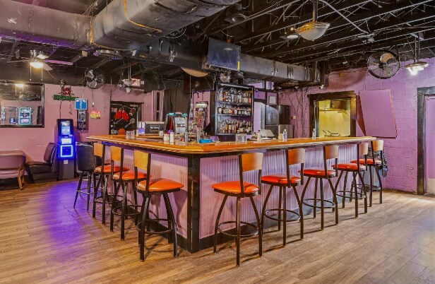 More Photos Of 1721 Waters Ave, Savannah Bar For Sale