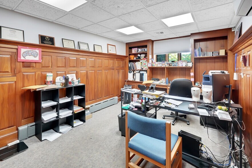 More Photos Of 6-8 Spring St, Freehold Office For Sale