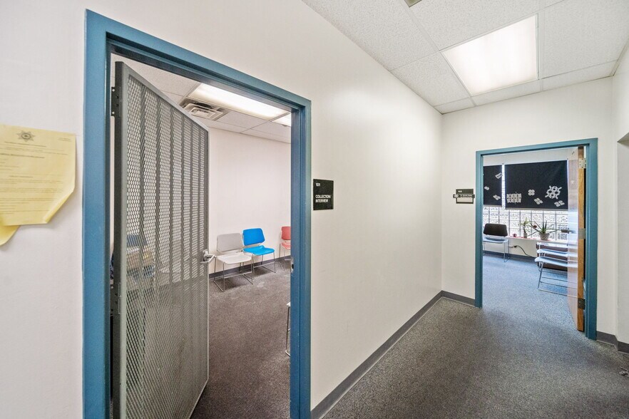 More Photos Of 1110 S Oakley Blvd, Chicago Office For Sale