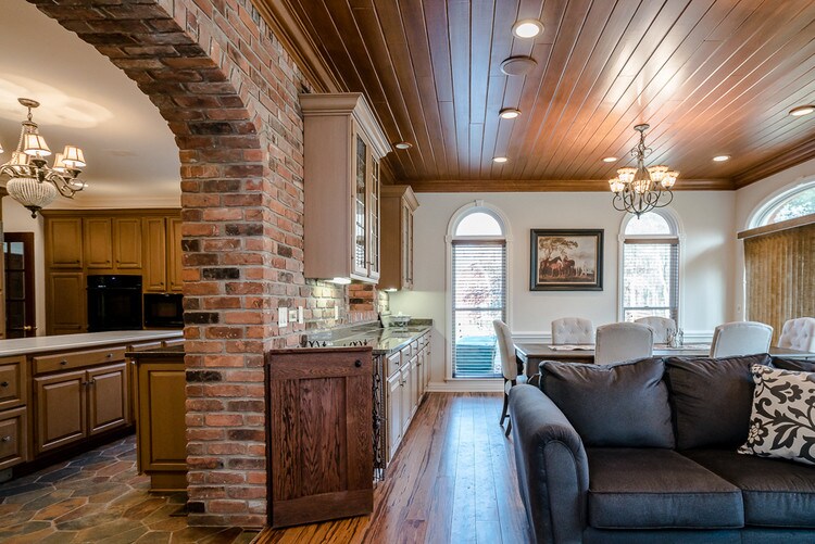 More Photos Of 5820 Shoeman Rd, Haslett Specialty For Sale