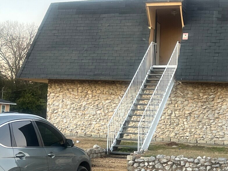 More Photos Of 2553 Lower Wetumpka Rd, Montgomery Apartments For Sale