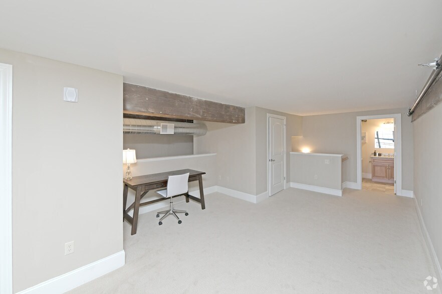 More Photos Of 99 Main St, Warren Apartments For Lease