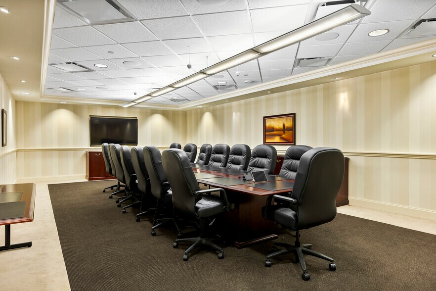 More Photos Of 80 State St, Albany Office For Lease