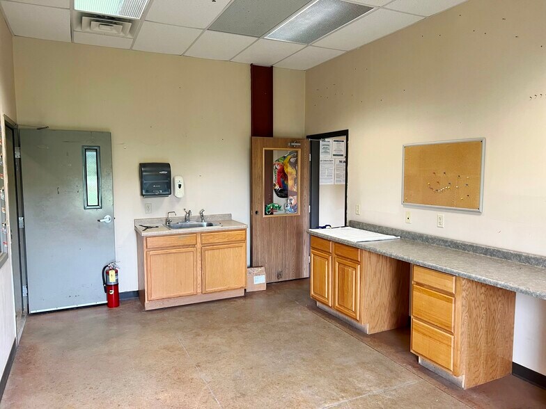 More Photos Of 110 Wall St, Onamia Flex For Sale