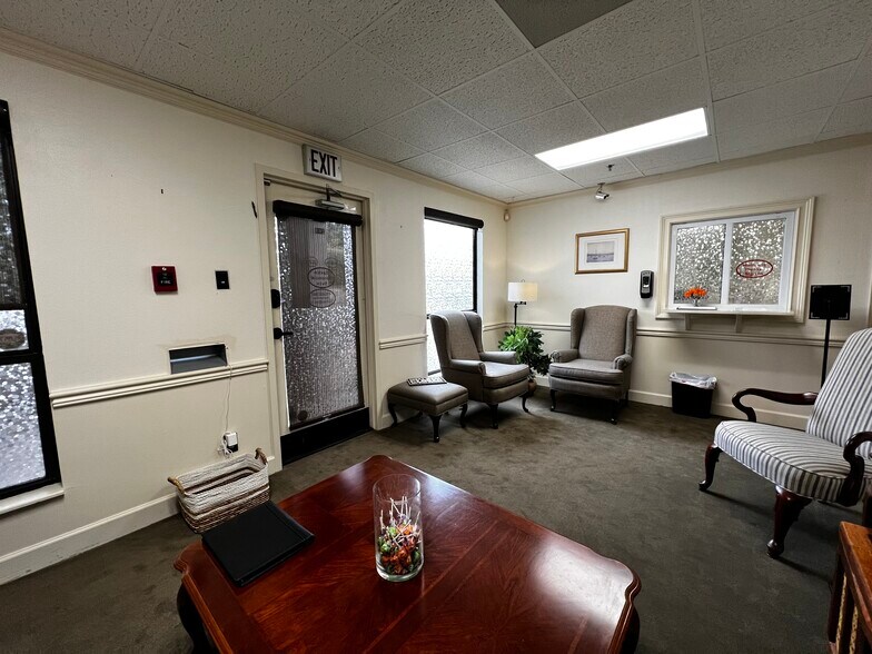 More Photos Of 1820 The Exchange SE, Atlanta Office For Sale