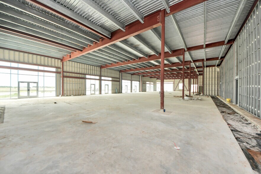 More Photos Of 440 Crown Garden Trail, Sugar Land Freestanding For Lease