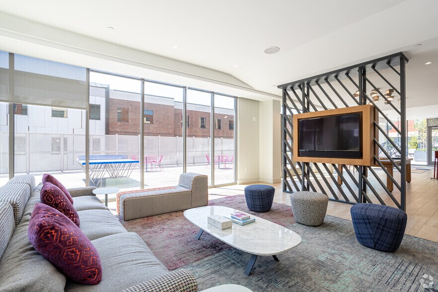 More Photos Of 190 Pleasant St, Malden Apartments For Lease