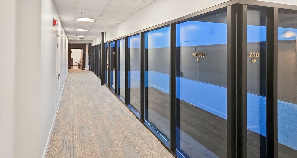 More Photos Of 1690 W Shaw Ave, Fresno Coworking Space