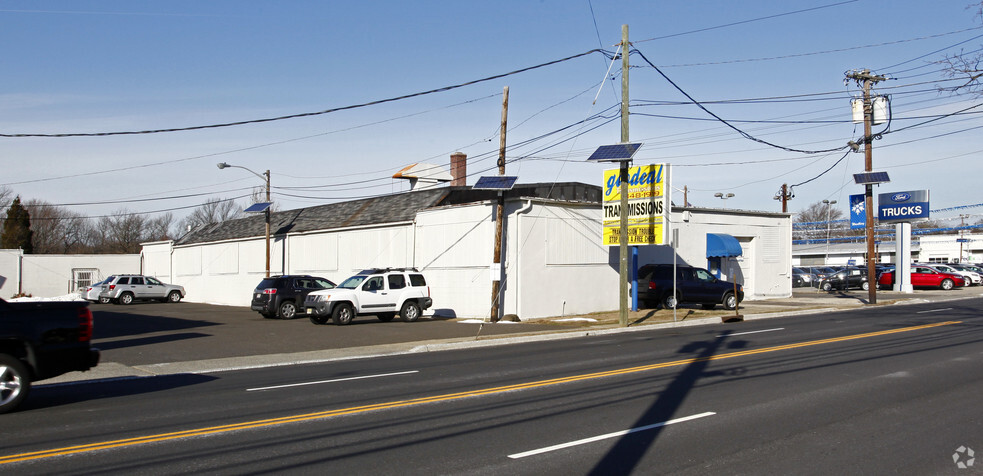 Primary Photo Of 531 Mantua Ave, Woodbury Auto Dealership For Sale