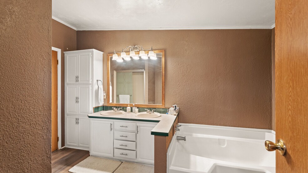 More Photos Of 20500 N 2810 Rd, Kingfisher Lodge Meeting Hall For Sale