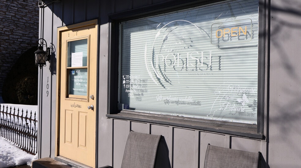 More Photos Of 103 W Main St, Annville Restaurant For Sale