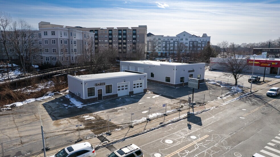 More Photos Of 42 County St, Attleboro Unknown For Lease