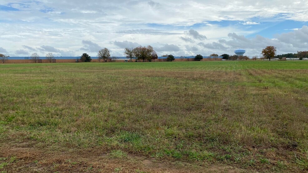 More Photos Of 706 N Woods Dr, Fountain Inn Land For Sale
