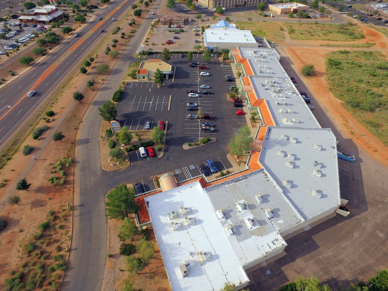 More Photos Of 2151 S Highway 92, Sierra Vista Storefront For Lease