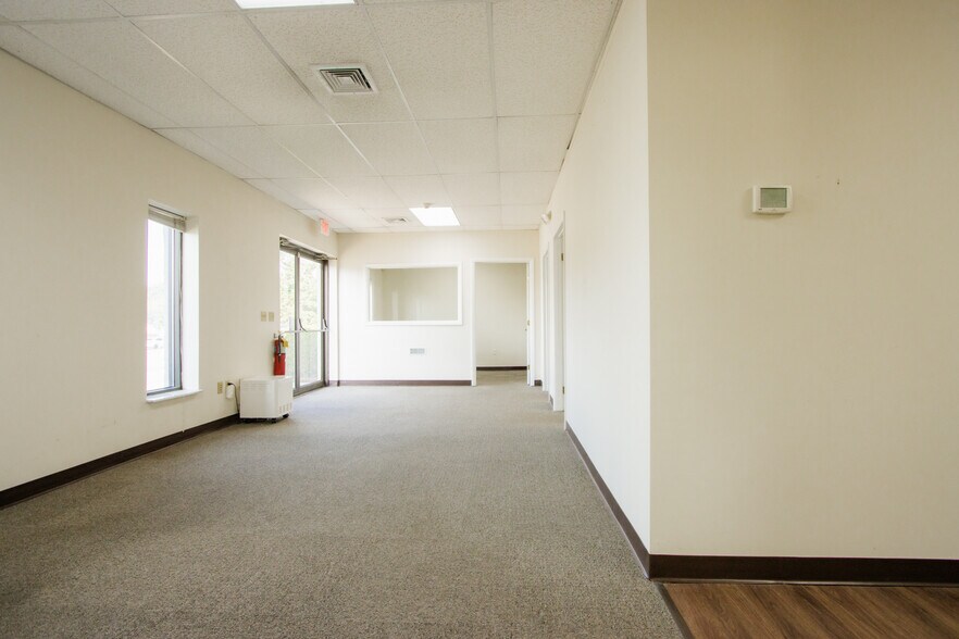 More Photos Of 456 US Highway 22 W, Readington Medical For Lease