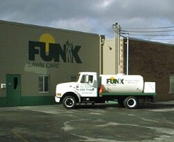 More Photos Of 555 Orchard Park Rd, West Seneca Warehouse For Lease