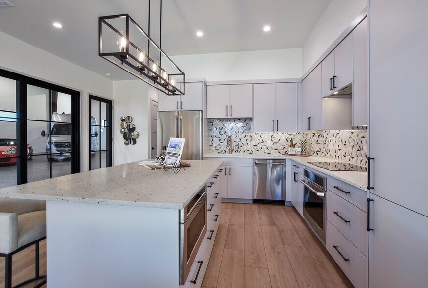 More Photos Of 1301 O Reilly Ct, Lakeway Specialty For Sale
