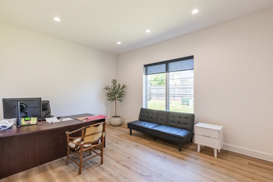 More Photos Of 1804 Denali Dr, Abilene Office For Sale