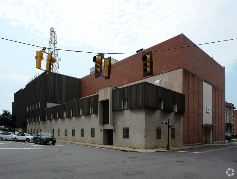 More Photos Of 112 6th St, Bristol Telecom Hotel Data Hosting For Sale