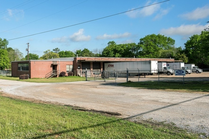 Primary Photo Of 3609 Lower Wetumpka Rd, Montgomery Warehouse For Sale