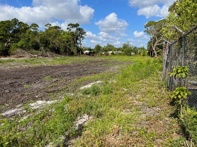 More Photos Of 8267 S Us-1 Hwy, Port Saint Lucie Freestanding For Sale