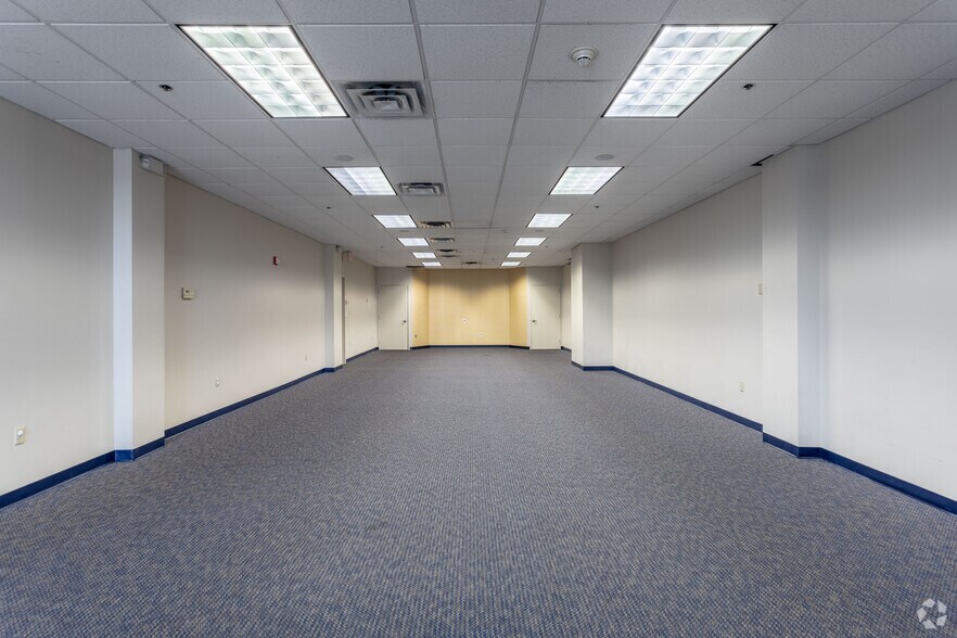 More Photos Of 75 S Broadway, White Plains Office For Lease