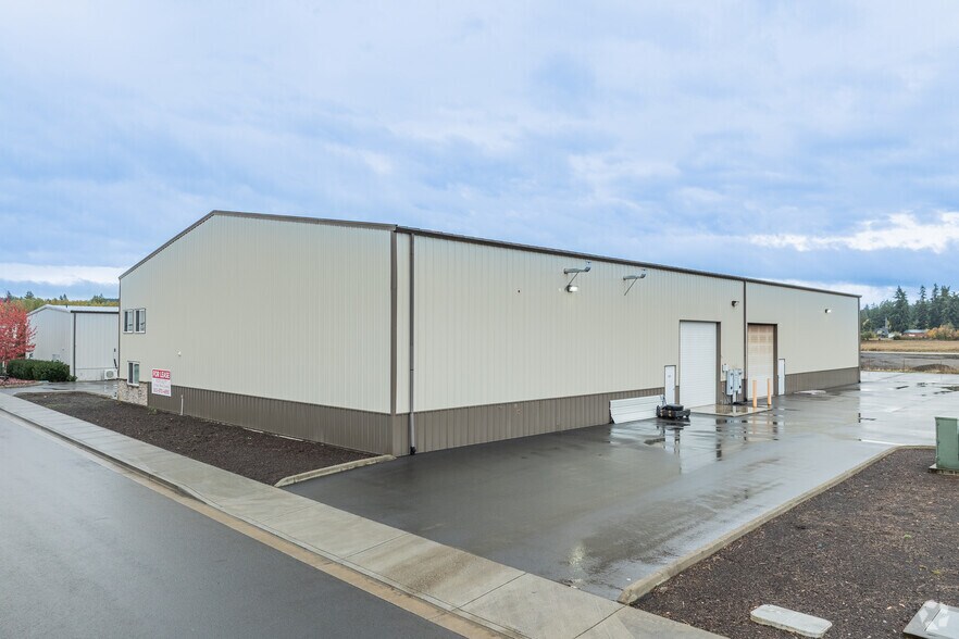 More Photos Of 1160 NW Noble Dr, Estacada Distribution For Lease