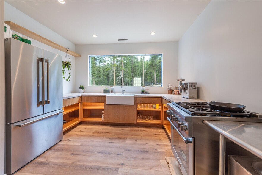 More Photos Of 804 Fiberboard Rd rd, Sierraville Sports And Entertainment For Sale