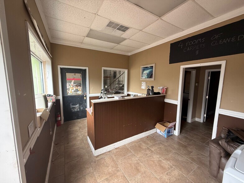 More Photos Of 614 S 7th St, Opelika Auto Repair For Sale