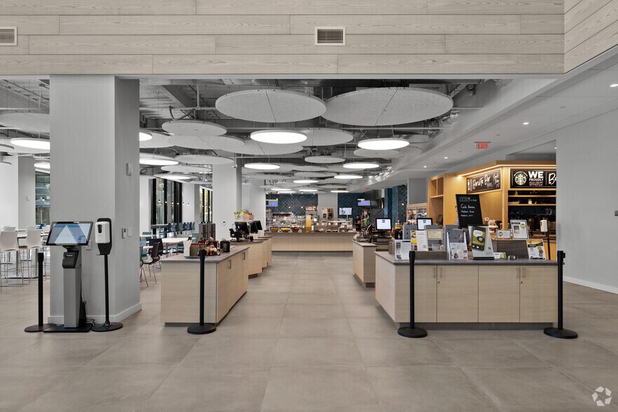 More Photos Of 801 Main Ave, Norwalk Unknown For Lease