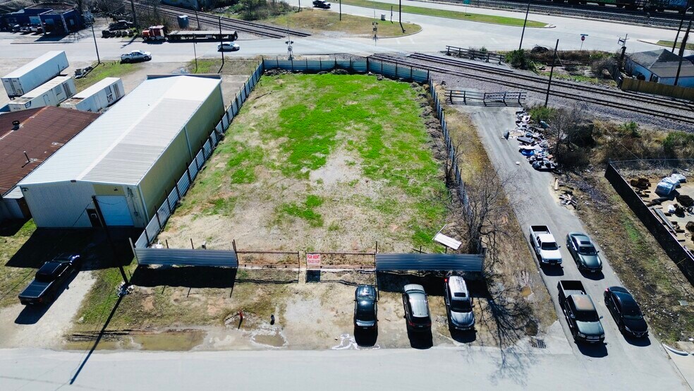Primary Photo Of 2323 Daugherty St, Houston Land For Lease