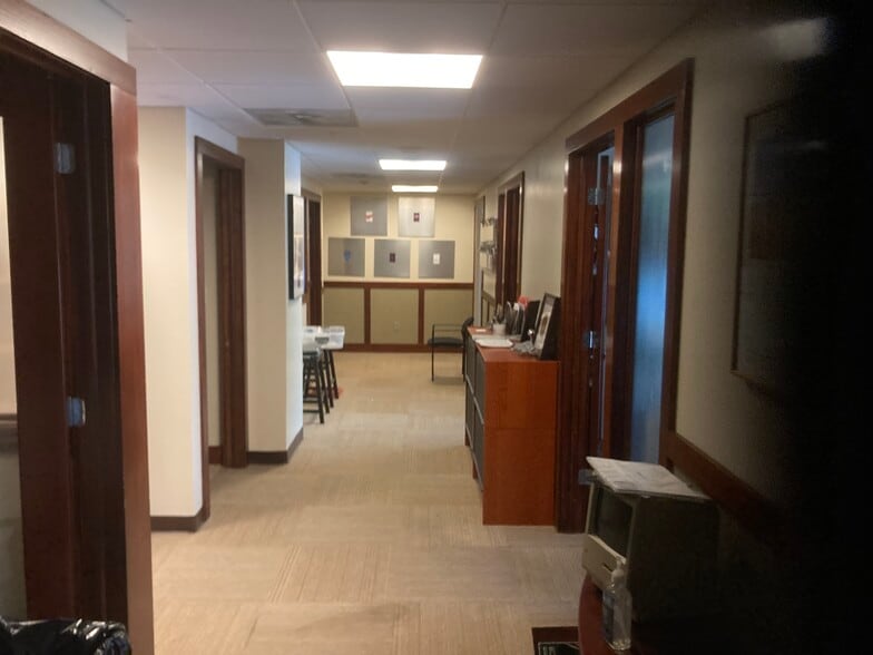 More Photos Of 914 Mount Kemble Ave, Morristown Office For Lease