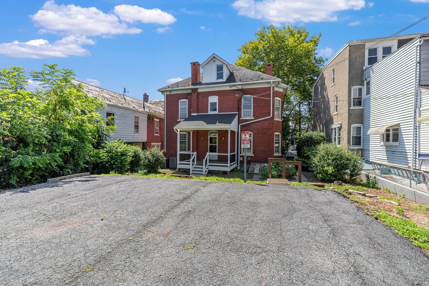 More Photos Of 313 E Broad St, Bethlehem Apartments For Sale