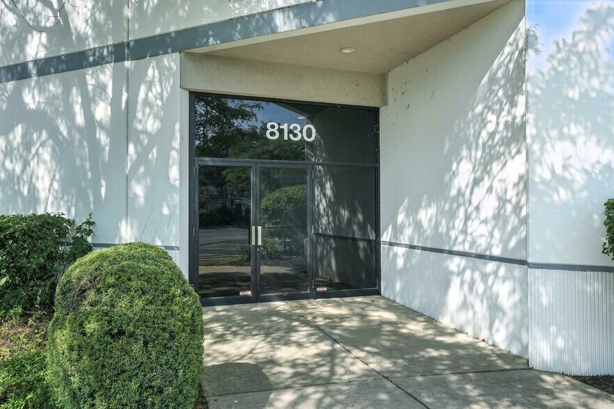 More Photos Of 8130 River Dr, Morton Grove Warehouse For Sale