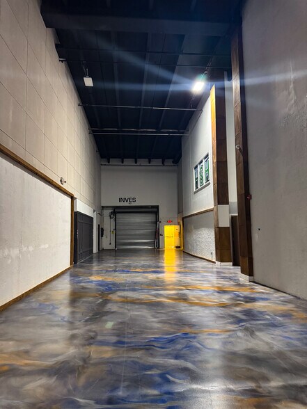 More Photos Of 7355 NW 41st St, Miami Warehouse For Sale