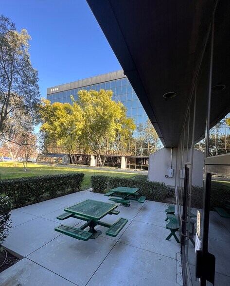 More Photos Of 5900 Canoga Ave, Woodland Hills Office For Lease