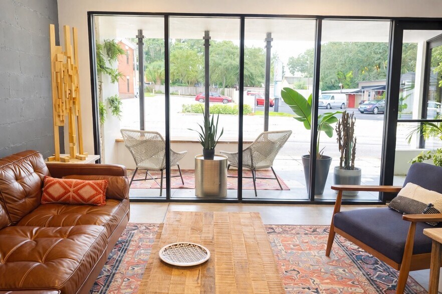 More Photos Of 1021 S Florida Ave, Lakeland Storefront Retail Office For Lease