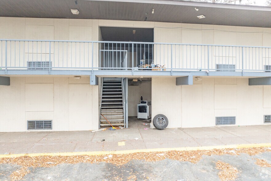 More Photos Of 2726 N Monroe St, Tallahassee Hotel For Sale