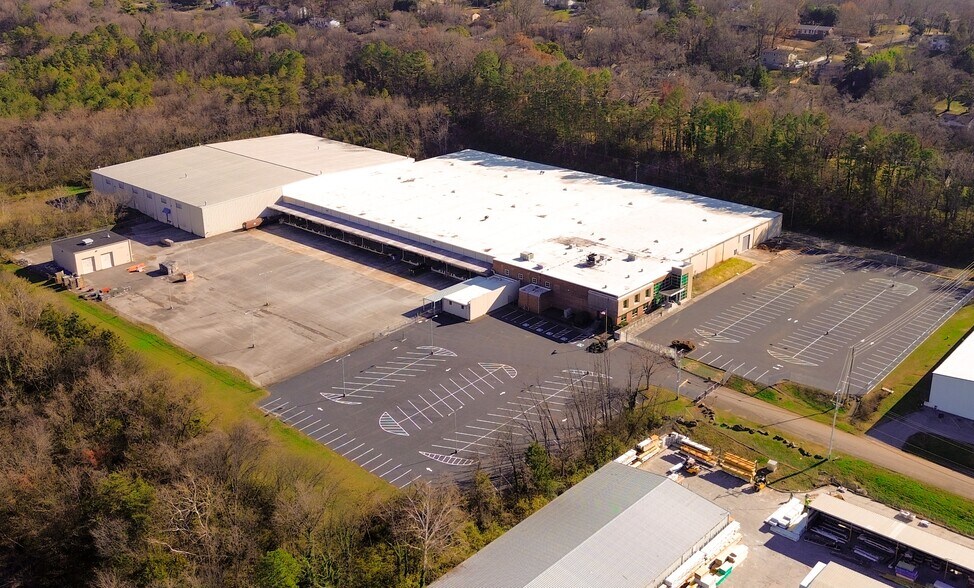Primary Photo Of 5700 Casey Dr, Knoxville Distribution For Lease