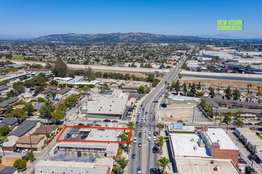 More Photos Of 104 W Whittier Blvd, Montebello Loft Creative Space For Sale