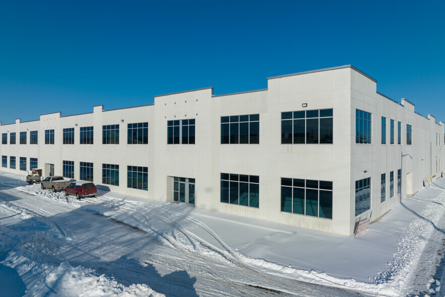 Primary Photo Of 125 Engelhard Dr, Aurora Warehouse For Lease