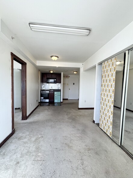 More Photos Of 28 Allegheny Ave, Towson Apartments For Sale
