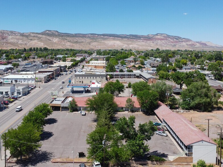 More Photos Of 145 S Main St, Richfield Hotel For Sale