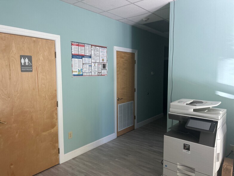 More Photos Of 472 N Dean Rd, Auburn Medical For Lease