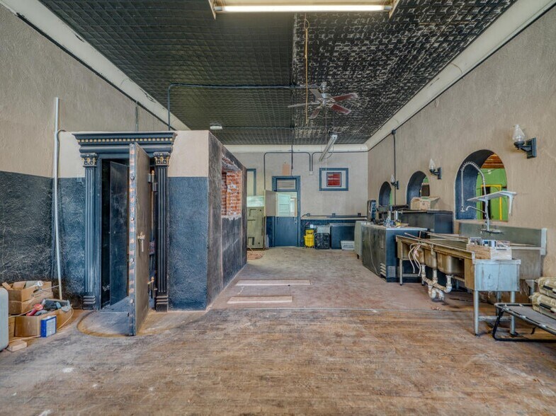 More Photos Of 618-620 Main St, Walsenburg Specialty For Sale