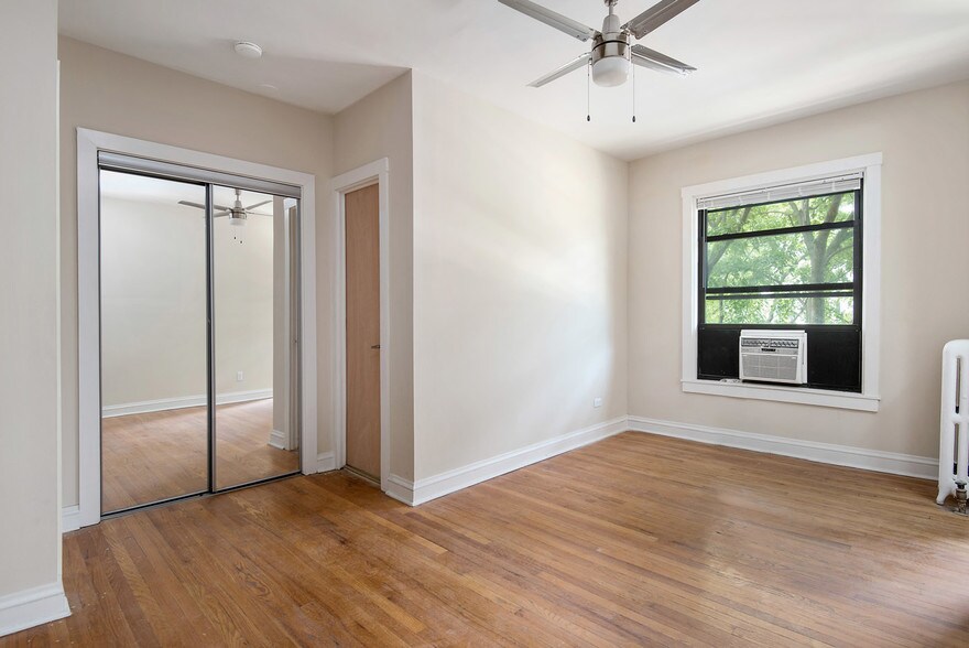 More Photos Of 915-925 W Schubert Ave, Chicago Apartments For Sale