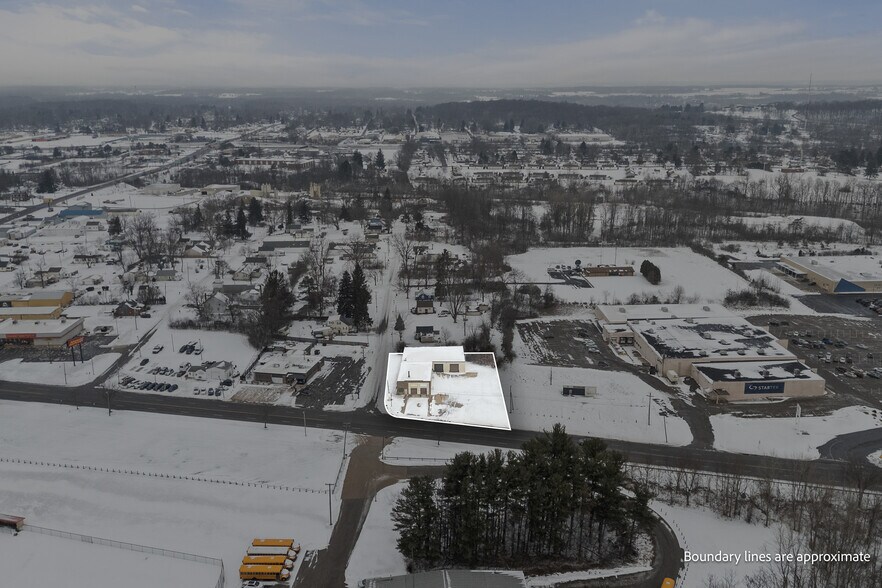 More Photos Of 922 W Fourth St, Mansfield Warehouse For Lease